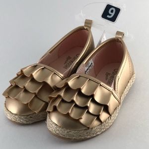 NWT Oshkosh Girls’ Size 9 Gold Ruffle Flats